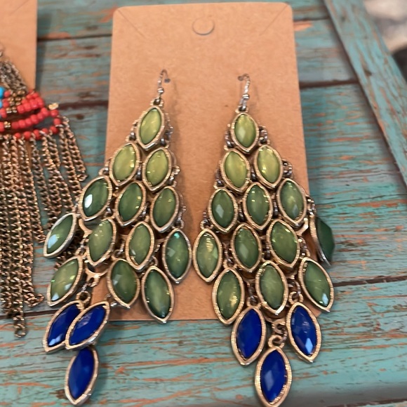 SoldSet of three dangle earrings - Picture 4 of 4